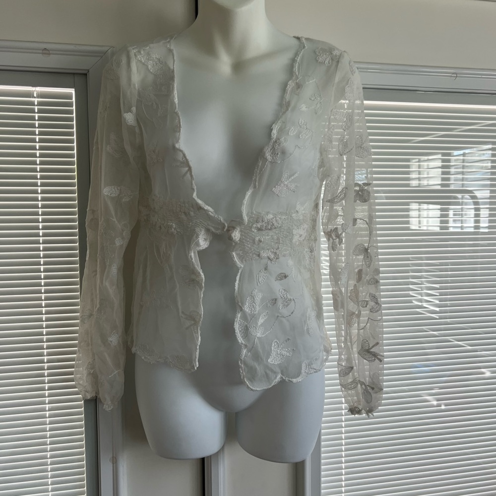 NWT White lace cardigan size small